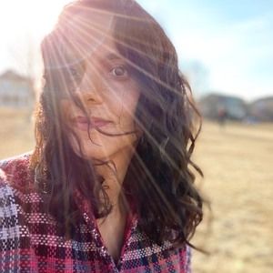 Meet your Posher, Carolina